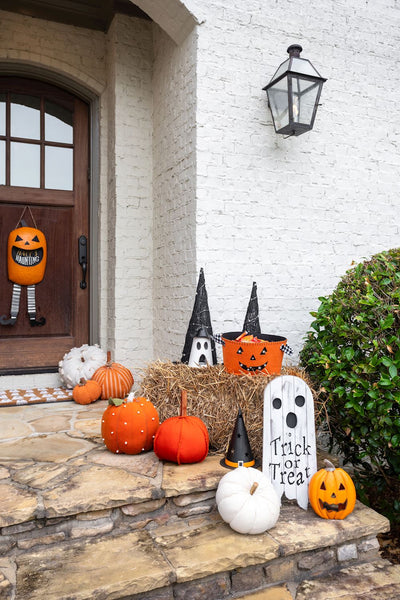 Jack-O-Lantern Candy Door Hanger