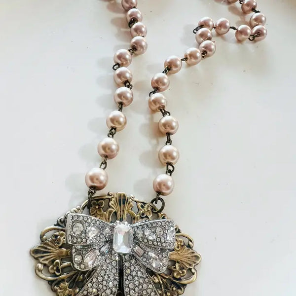 Bow Tie Princess Filigree Pearl Beaded Chain Necklace NEW