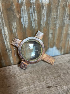 Cross Magnify Glass