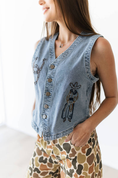 TH9800 Roping Cowboy Embroidery Vest (7 PIECE)