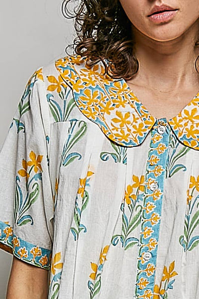 Floral Pattern V-Neck Short Sleeve Roomy Fit Top
