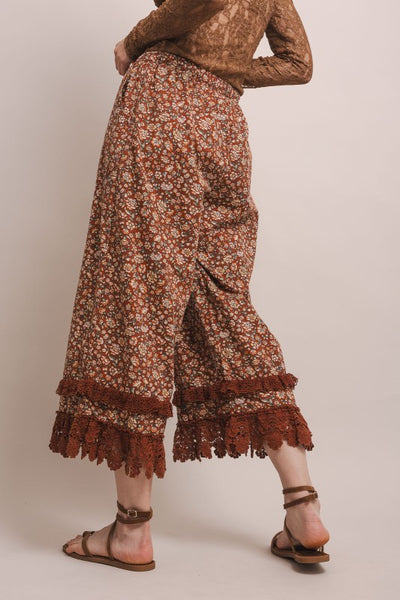 Floral Printed With Lace Trim Elastic Waist Pants
