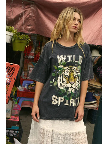 Wild Spirit Vintage-Wash Oversized Graphic Tee