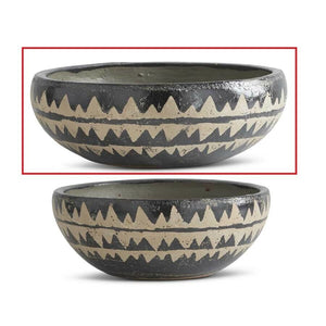 15.25" Black Ceramic Bowl w/Tan Triangle Pattern